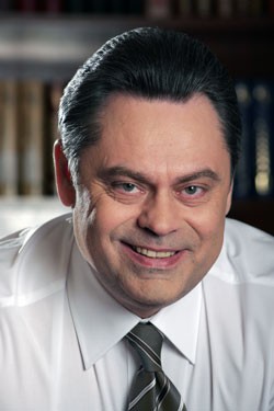С такими общественниками никаких врагов не надо
