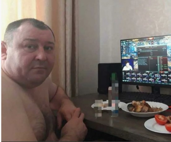 Хочу красивых мужиков в ленту!