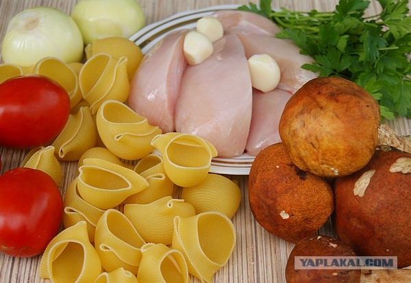 Ракушки фаршированные, Подосиновиками и курицей