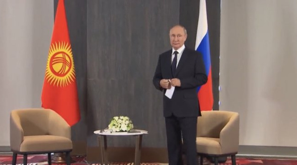 Кадр дня с саммита НАТО