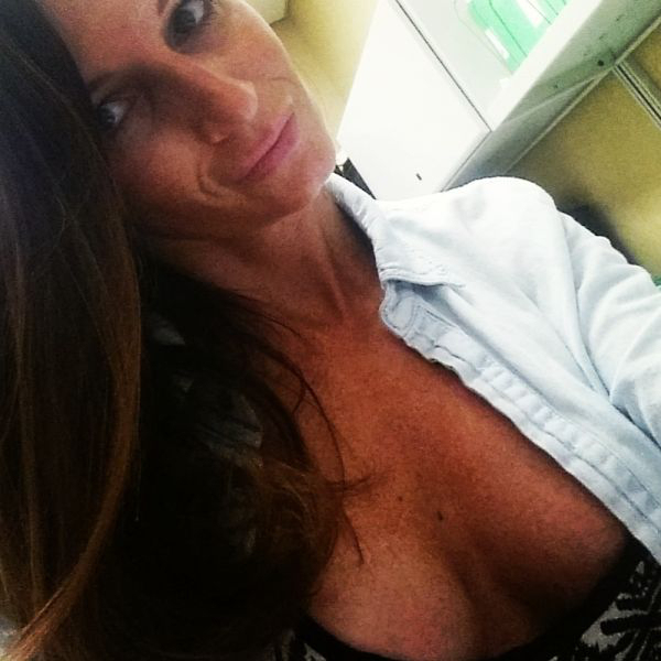 Когда девушкам скучно на работе