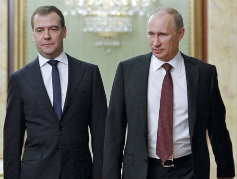 Медведев: новые санкции США пойдут на пользу России
