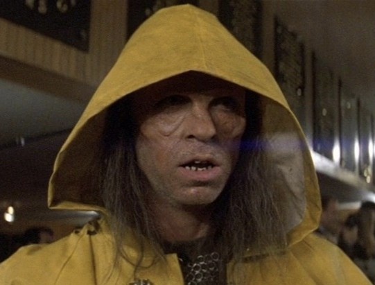 В Новосибирске маргинал пытался похитить школьника