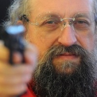 Обстрелян офис Михалкова