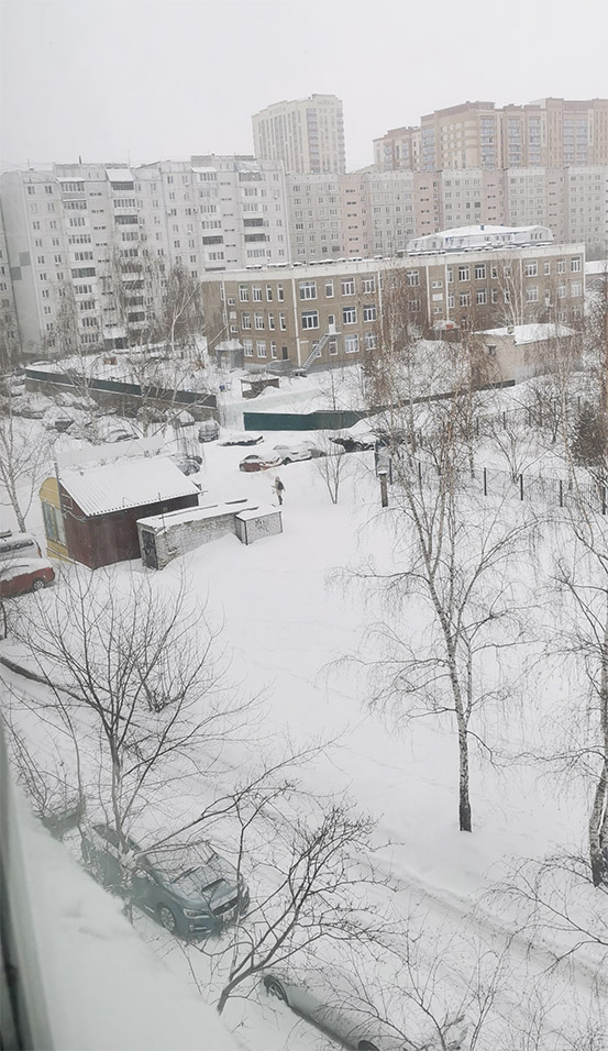 Рестораны уже начали открывать летние зоны — первые площадки заметили в центре Москвы