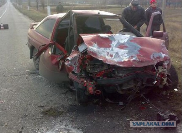 Пацанчик на "Фокусе" вылетел на встречку и  убил младенца