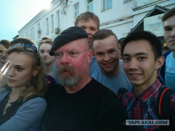 «Разрушитель легенд» Джейми Хайнеман заговорил по-русски на Geek Picnic в Москве