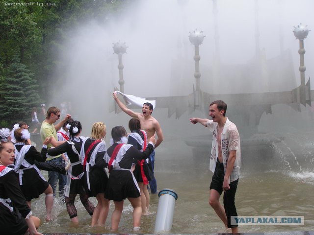 Фото охота в Луганске 2009, последний звонок