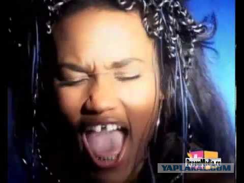 После ссоры с парнем-кикбоксером девушка обзавелась незавидной улыбкой