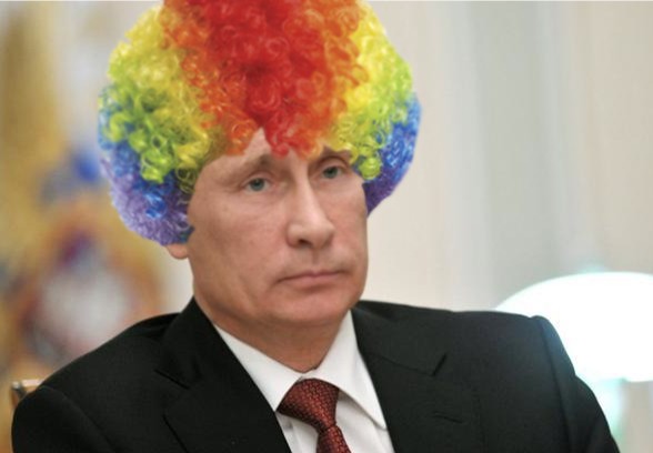 Путин потребовал за пять лет привести в порядок российские дороги.