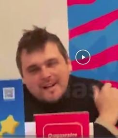 Сотрудник Ozon набросился на клиента и разорвал ему ухо — с криком "Я отомщу тебе за Украину!".