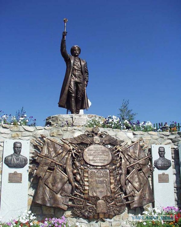 Памятник офицеру вермахта к 9 мая