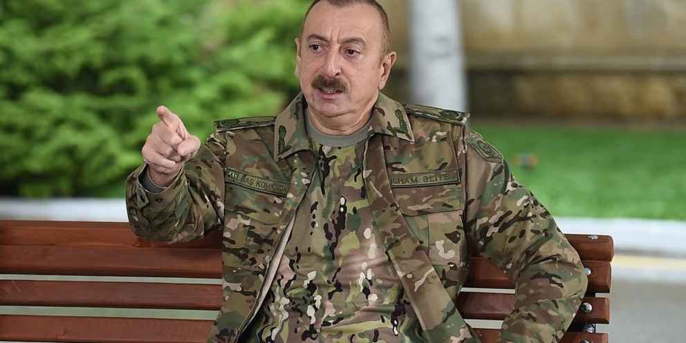 Азербайджанская пресса: Баку готовится подать в международные суды обращение против РФ из-за крушения самолета AZAL