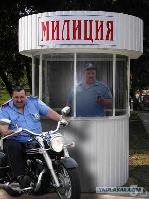 Мент на мотоцикле