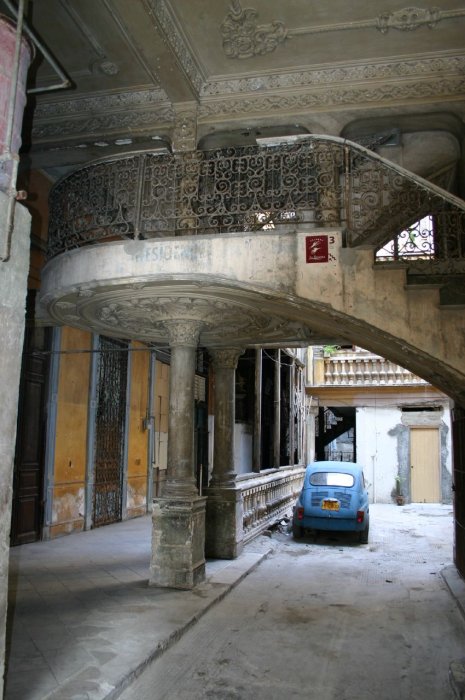 Умирающая роскошь Гаваны (46 фото)