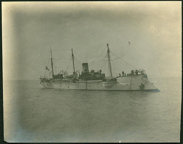 9 февраля 1904 года приняли свой последний бой с японской эскадрой легендарный крейсер «Варяг» и канонерская лодка «Кореец»