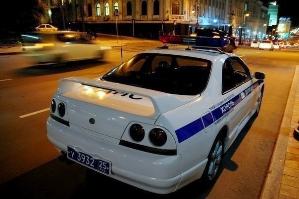 Принять вправо и остановиться: милицейские автомобили в СССР