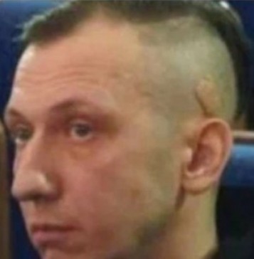 Районному депутату в Калужской области, не вставшему во время исполнения гимна России, вручили повестку в военкомат на заседании