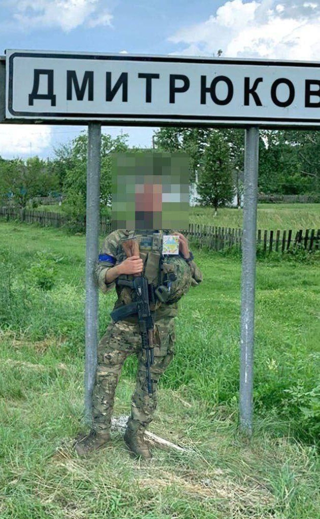 Численность группировок ВСУ, наступающих на Курскую область в зоне вторжения и вокруг нее может составлять  до 10 000 украинских солдат