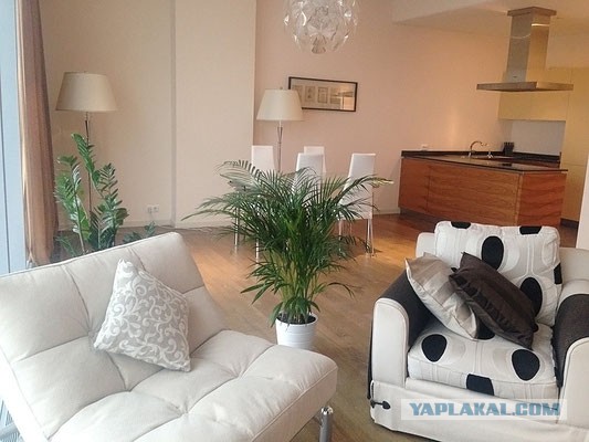 "Москва-Сити": город пустых небоскребов