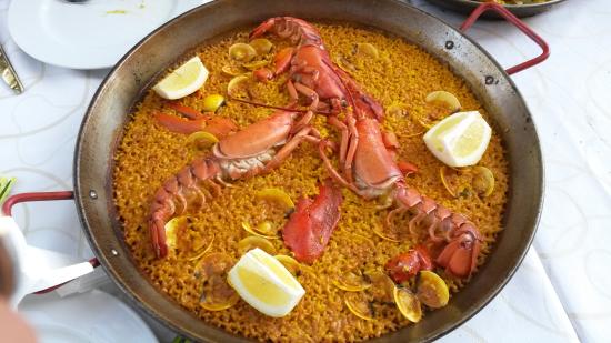Настоящая Испания изнутри: как готовят паэлью из морепродуктов сами испанцы