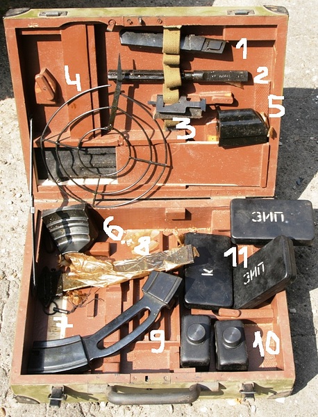 А вы знали почему магазины у автоматов Калашникова оранжевого цвета? Разбираемся подробно