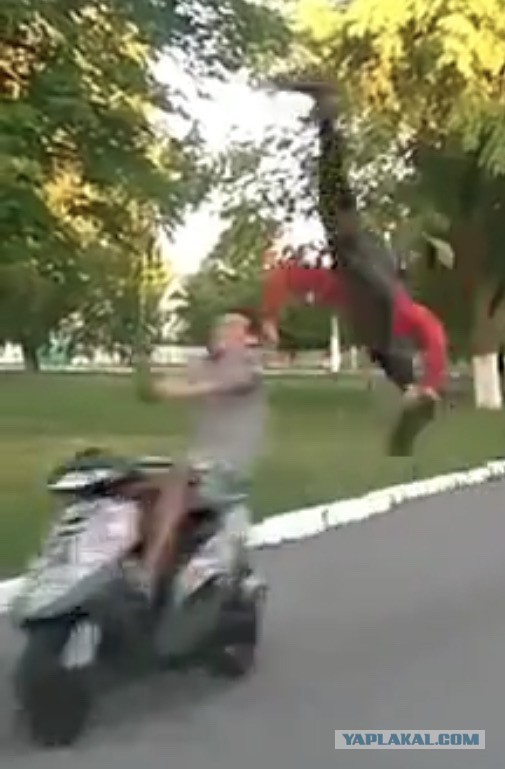 Купили с другом новый мопед