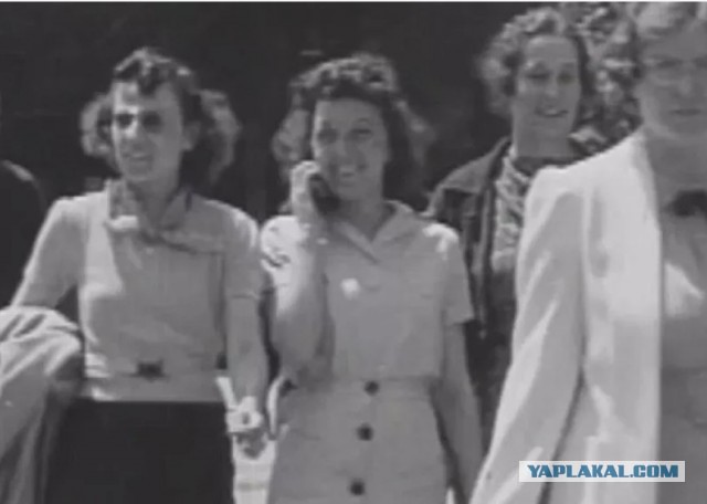 Путешественник во времени. Фото 1943 года!