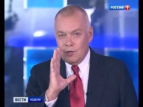 Пленных украинских военных ведут по улицам Донецка