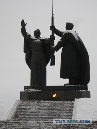 Какие прозвища дают памятникам в России