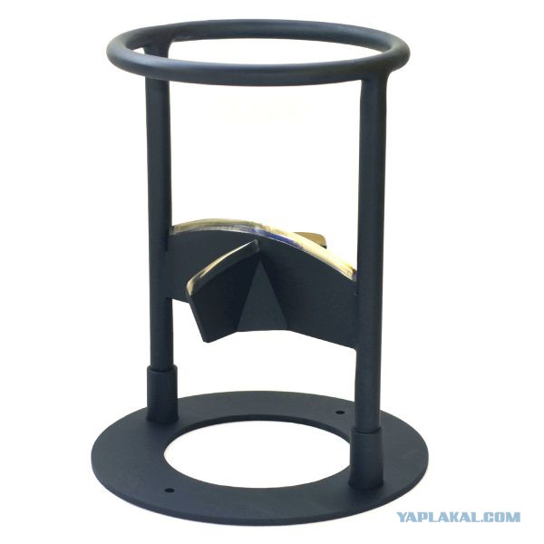 На дворе дрова, а мы без колуна