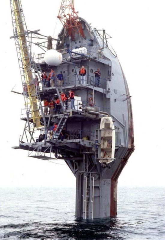 Корабль-перевёртыш