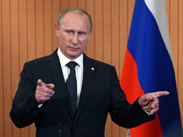 Юная тагильчанка по имени Россия получила паспорт в канун Дня России