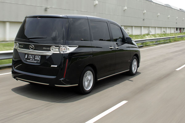 Mazda biante аналог с левым рулем