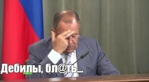 Москвич преклонил колено перед мигрантом из Средней Азии и почистил ему кроссовки