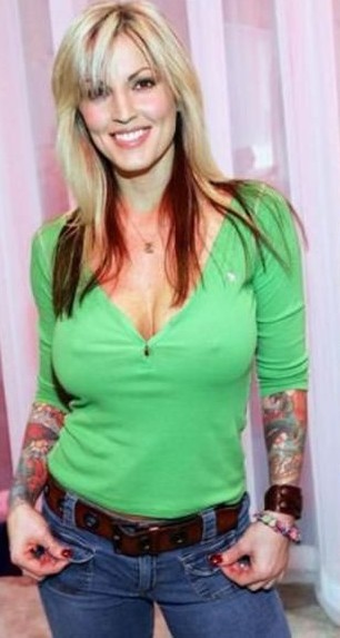 Как выглядели порнозвезды до начала своей карьеры