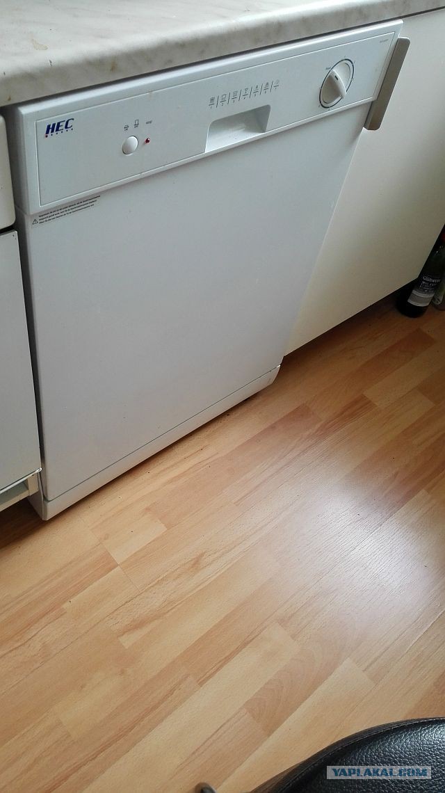 Ну, она же девушка!