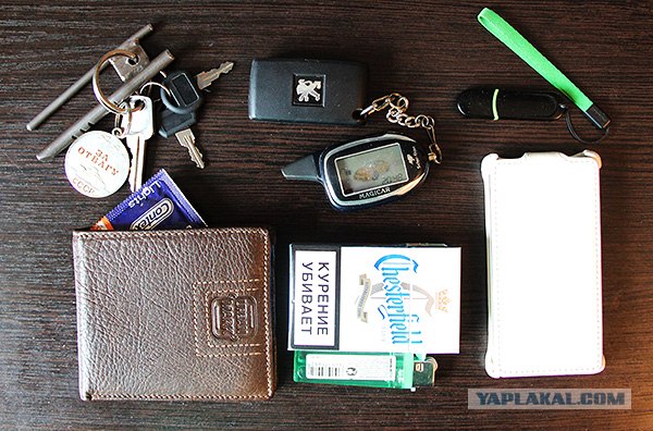 Кто что носит в карманах