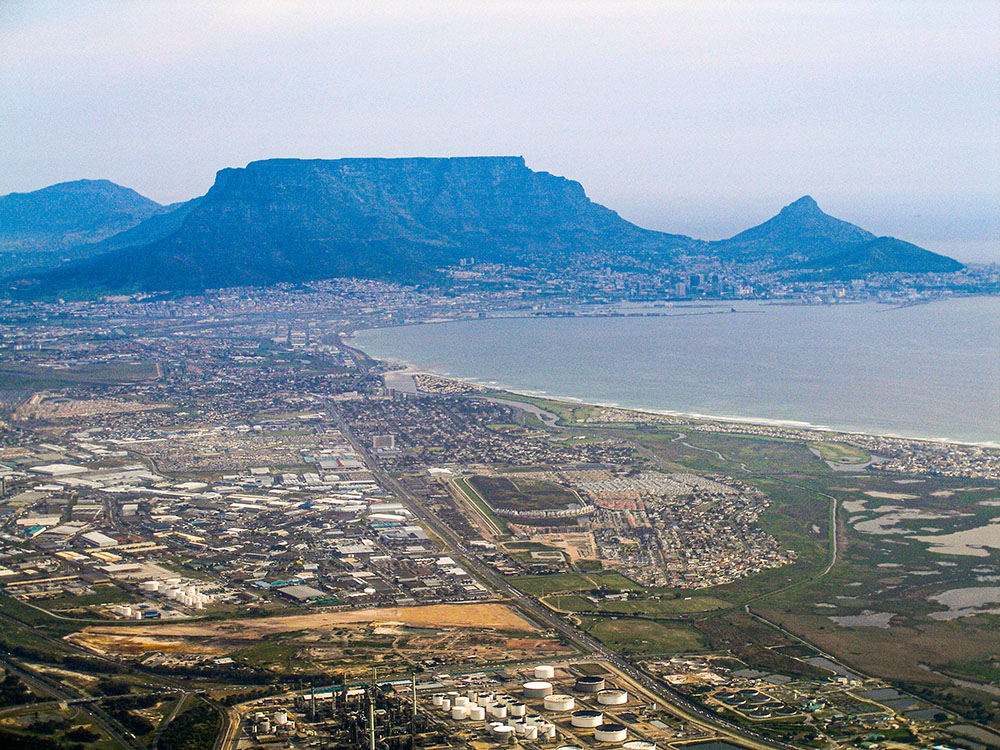 Будут видны и известны этого. Cape Town great Wall. Фото АМОНГАС.