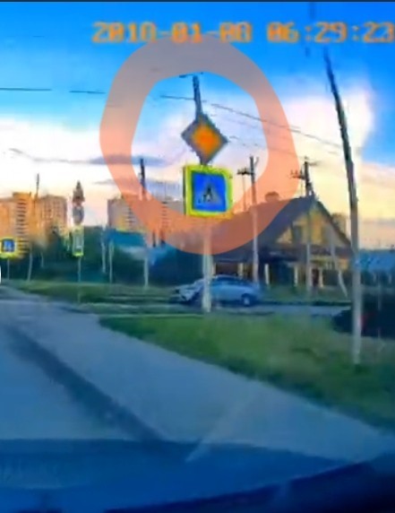 Ты смотри, главная у него! Ннна!