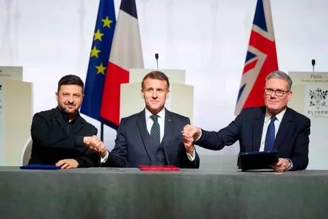 Володин призвал спросить Париж и Лондон о планах дать Киеву атомную бомбу
