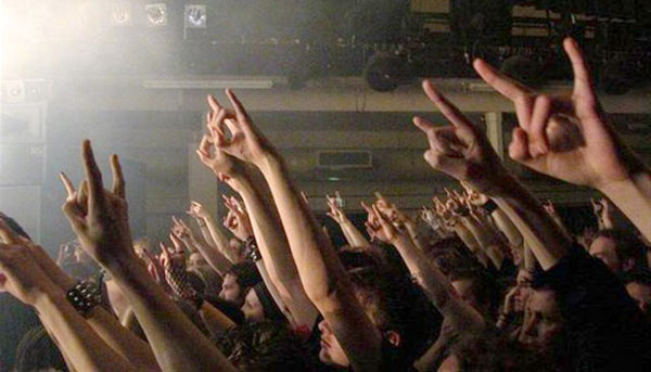 Кто живет в гражданском браке, вы счастливы?