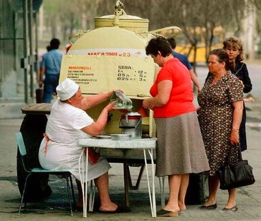 Советский квас - легендарный напиток из бочки