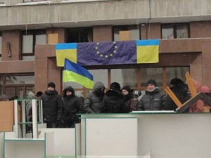Глава ДНР вручил паспорт гражданина Республики российскому актеру Ивану Охлобыстину