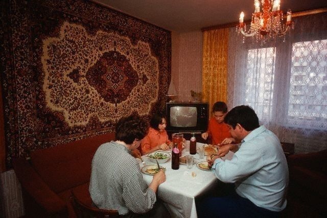 Картинки, под которые можно ностальгнуть,  выпить и закусить.