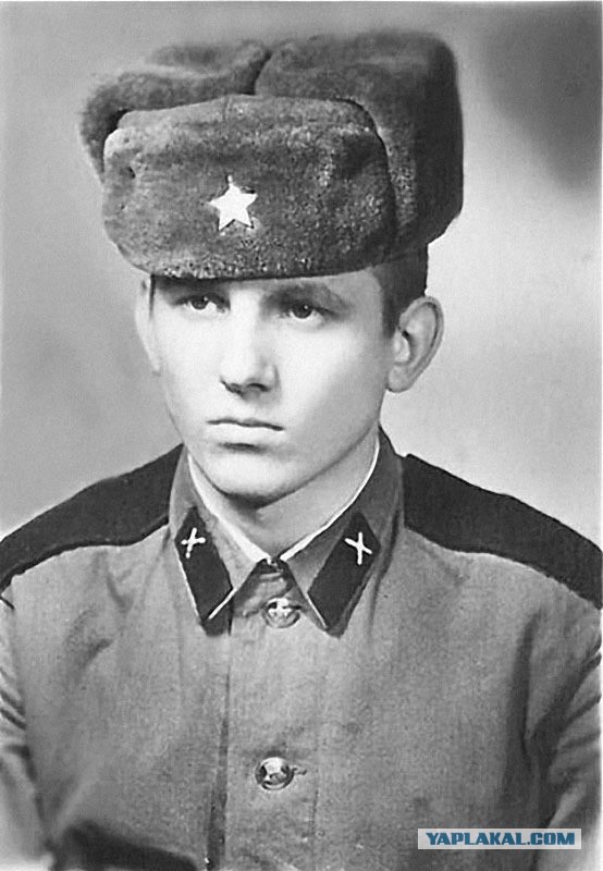 Они не откосили. Да тогда это и не модно было