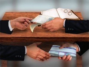 Власти Шигон (Самарская область) заставляют местного жителя снести построенную им детскую площадку и грозят штрафом