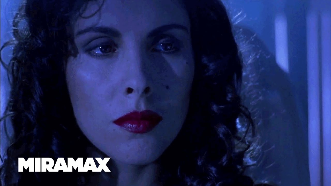 4 кровное родство. Восставший из ада 4: Кровное родство фильм 1996. Валентина Варгас Восставший из ада. Восставший из ада Анжелика. Восставшие из ада 4 Анжелика.