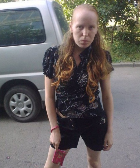 Давай я тебя ещё вот в этой позе сфоткаю