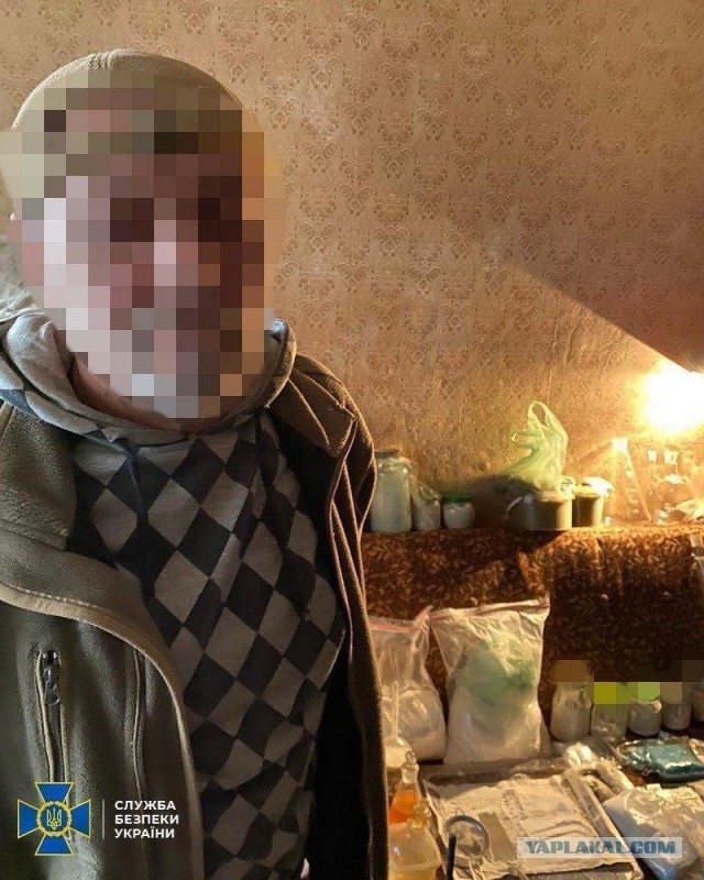 "Во все тяжкие" по-киевски. Бывший учитель химии организовал в Киеве нарколабораторию